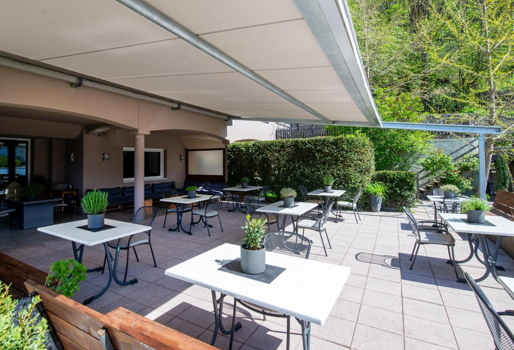 Saldur Small Active Hotel Слудерно Екстериор снимка