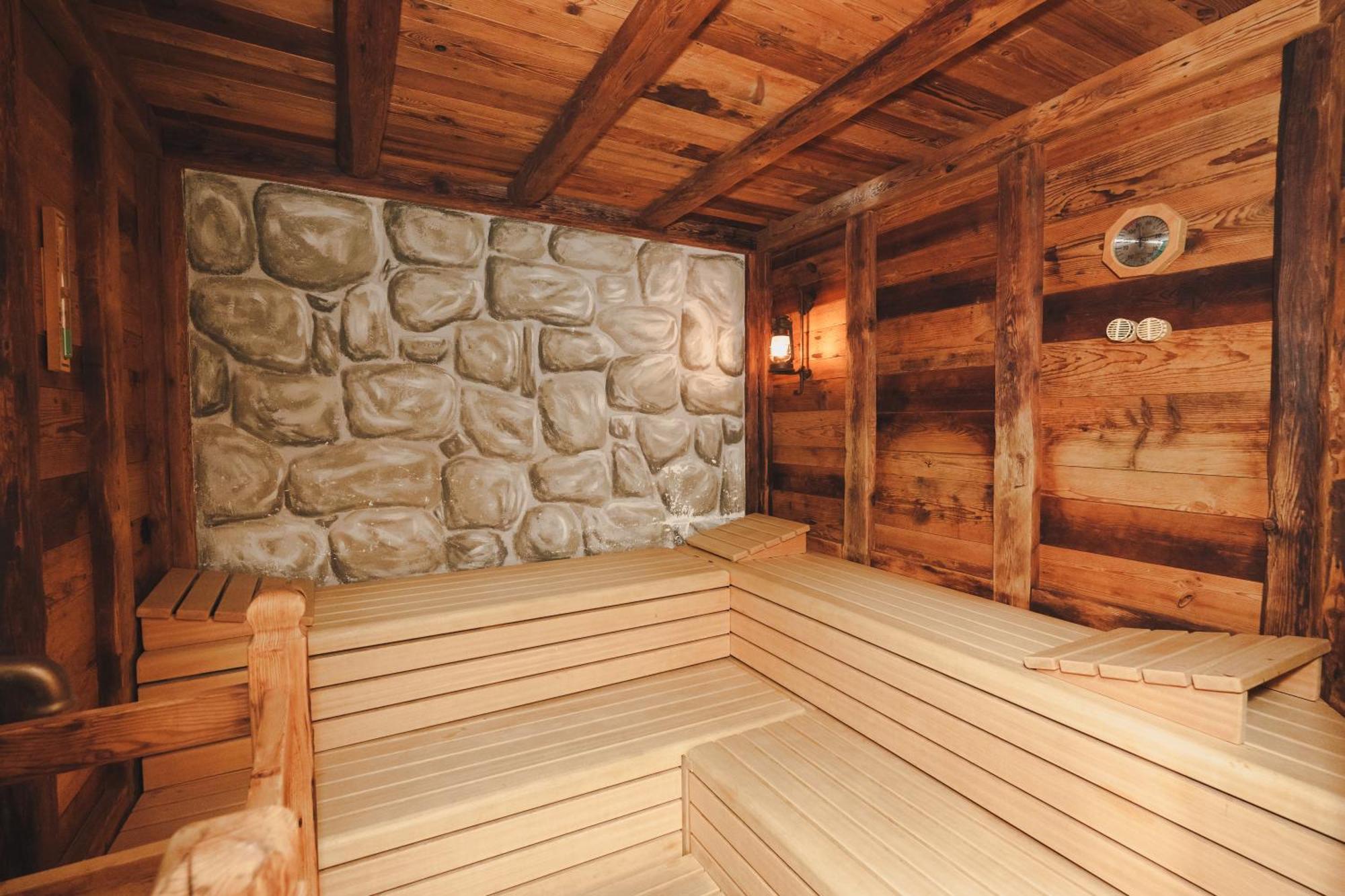 Saldur Small Active Hotel Слудерно Екстериор снимка