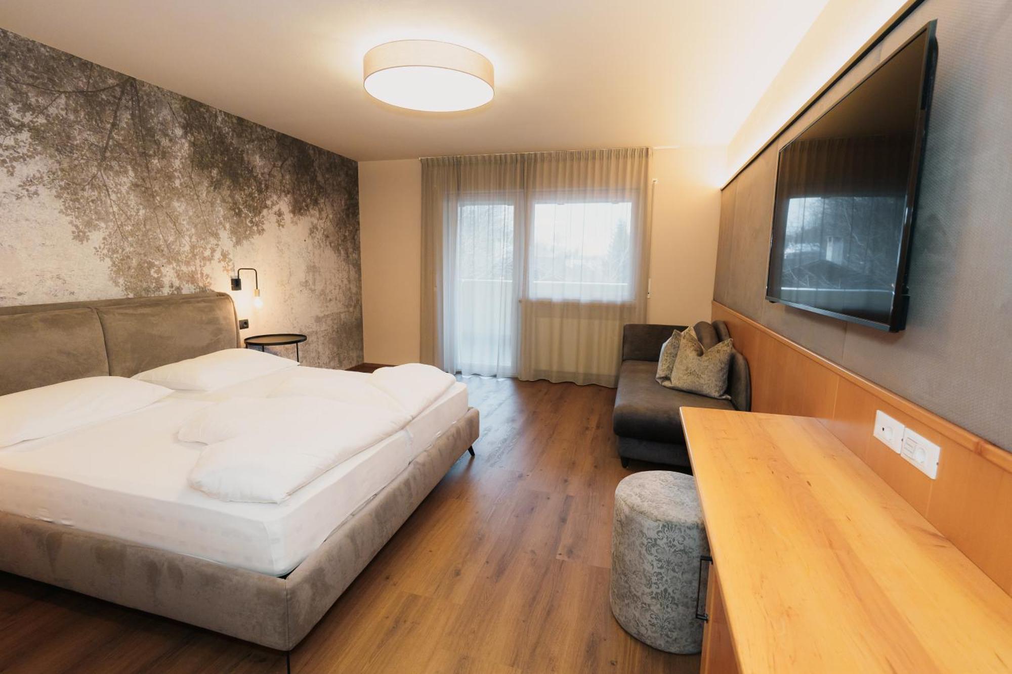 Saldur Small Active Hotel Слудерно Екстериор снимка