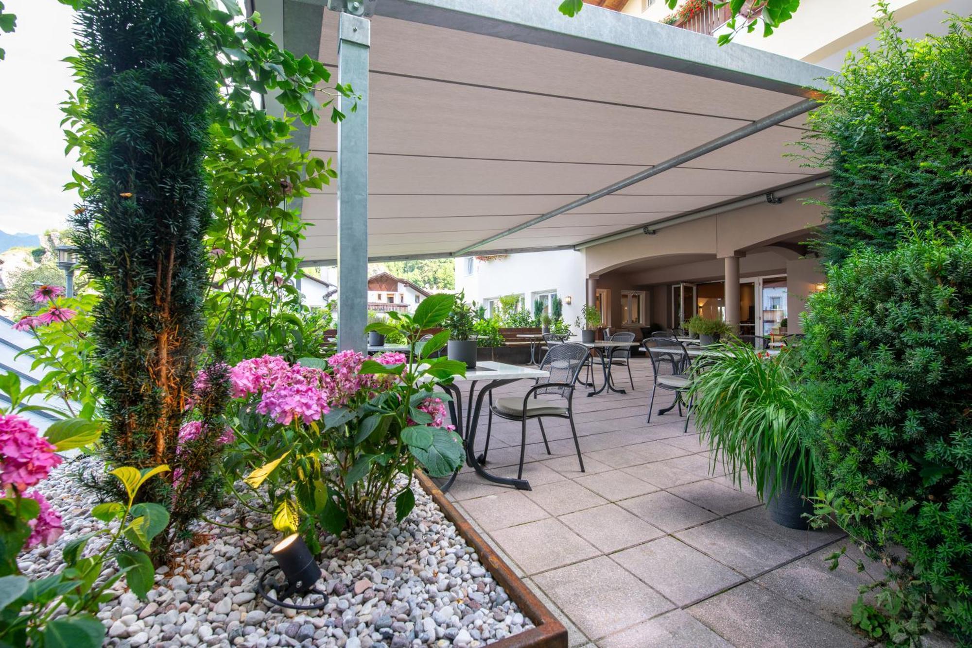 Saldur Small Active Hotel Слудерно Екстериор снимка