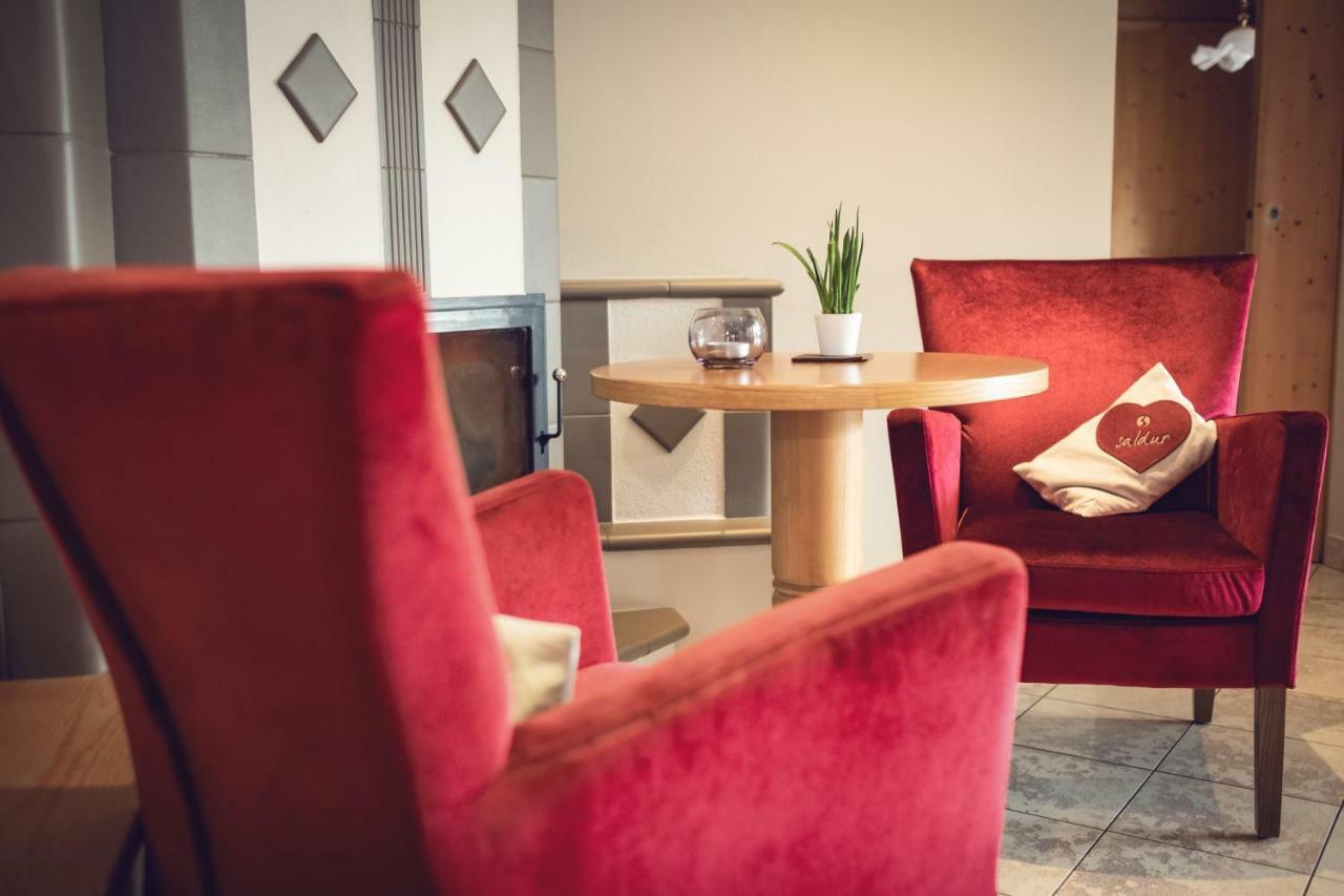 Saldur Small Active Hotel Слудерно Екстериор снимка
